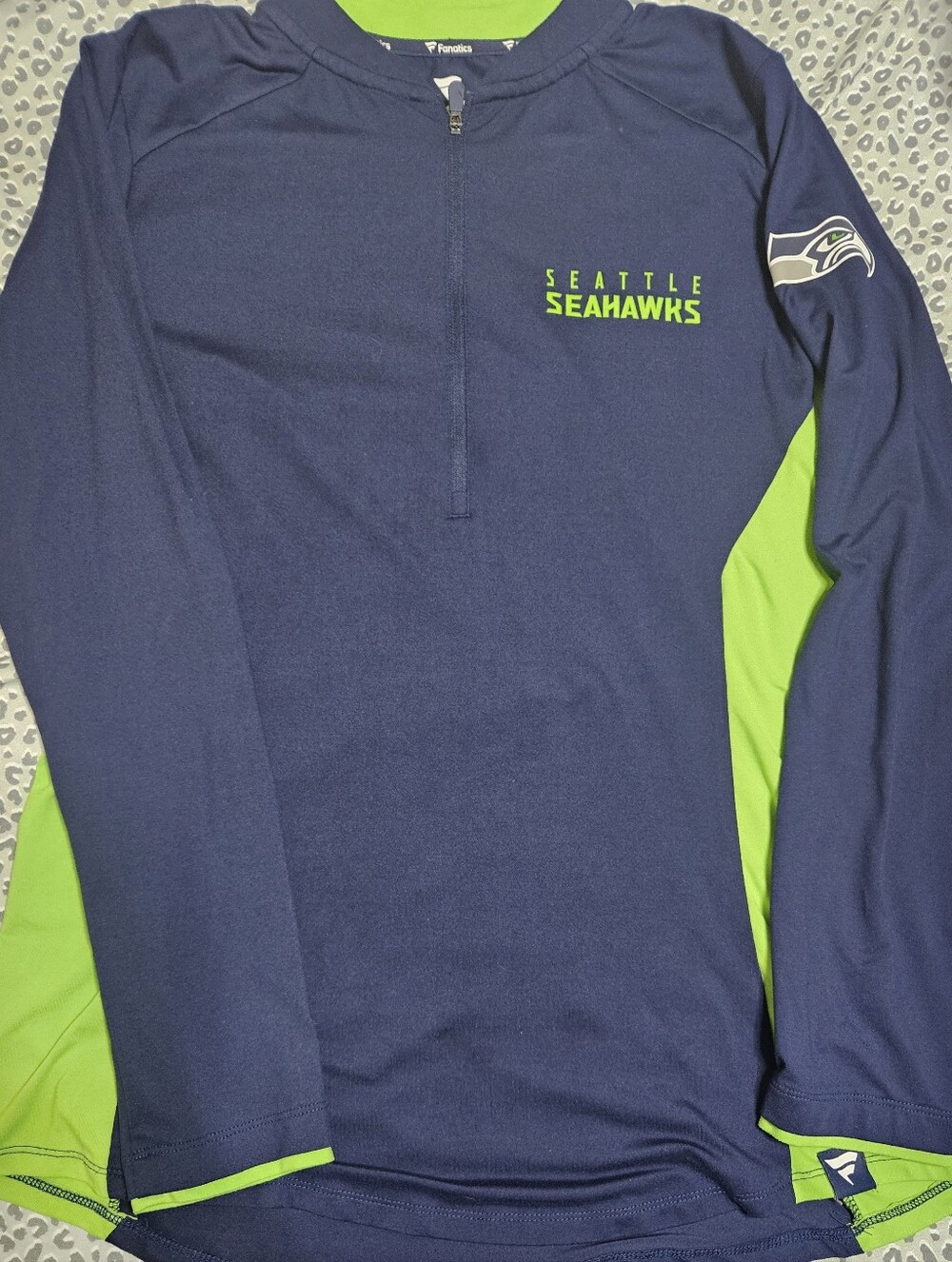 Fanatics Navy and Neon Green Seattle Seahawks Women's Pullover Sz M